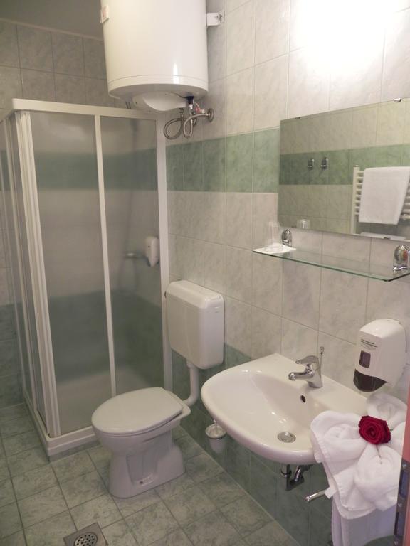 Motel Majolka Ptuj Room photo
