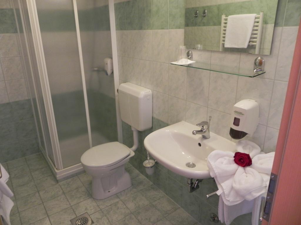 Motel Majolka Ptuj Room photo